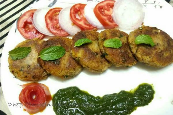 photo of kaddu ki tikiya (pumpkin pattie)