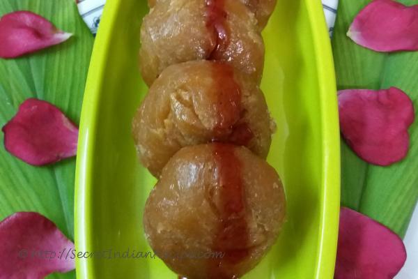 photo of khirer chop with strawberry sauce