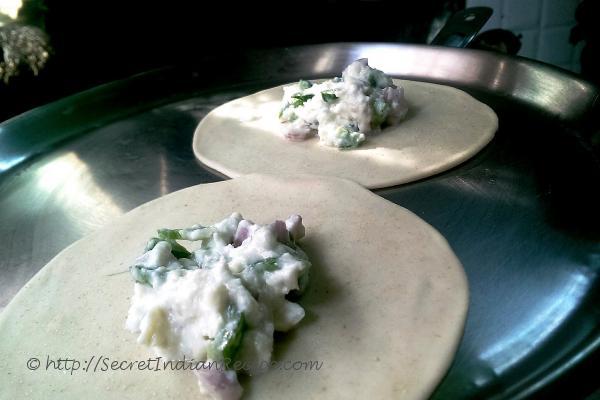 photo of steamed malai momos (steam savoury cream momos)