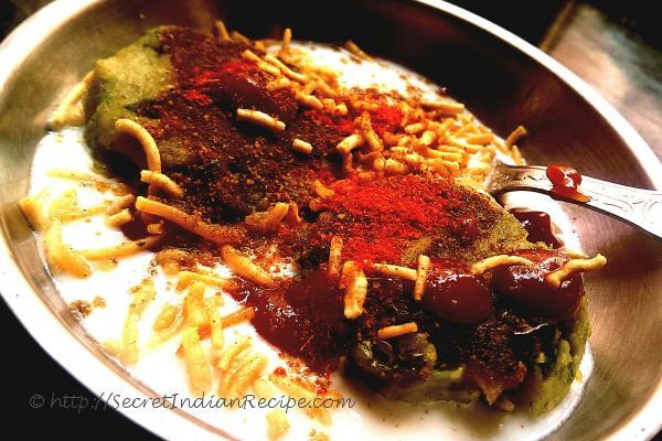 photo of matar tikkia chaat (green pea patties chaat)