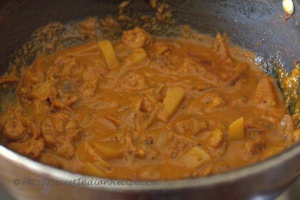photo of chemeen vindaloo (prawns vindaloo)