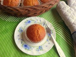 photo of egg-less butter-less carrot muffins