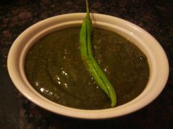 photo of palak ka saag (spinach curry)