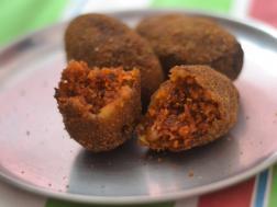 photo of Kolkata Special Vegetable Cutlet( Beetroot & Potato snacks)
